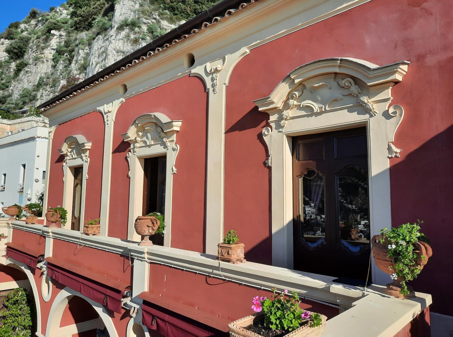 Palazzo Santa Croce, Positano